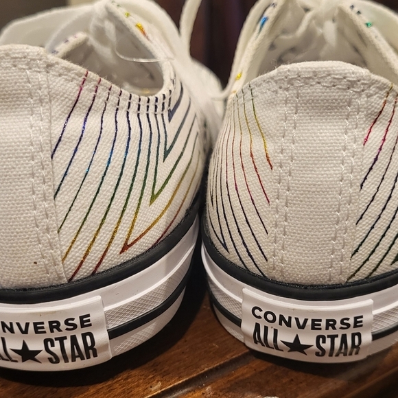 Converse Chuck Taylor All Star Ox "All Of The Stars" Rainbow Womens Sz 6 White - Picture 7 of 8